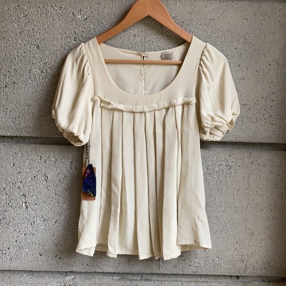 🆕 Aritzia Wilfred silk balloon sleeve cream blouse - Picture 7 of 9